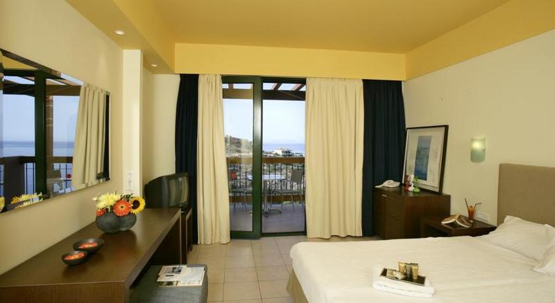 Louis Apostolata Island Resort 5*